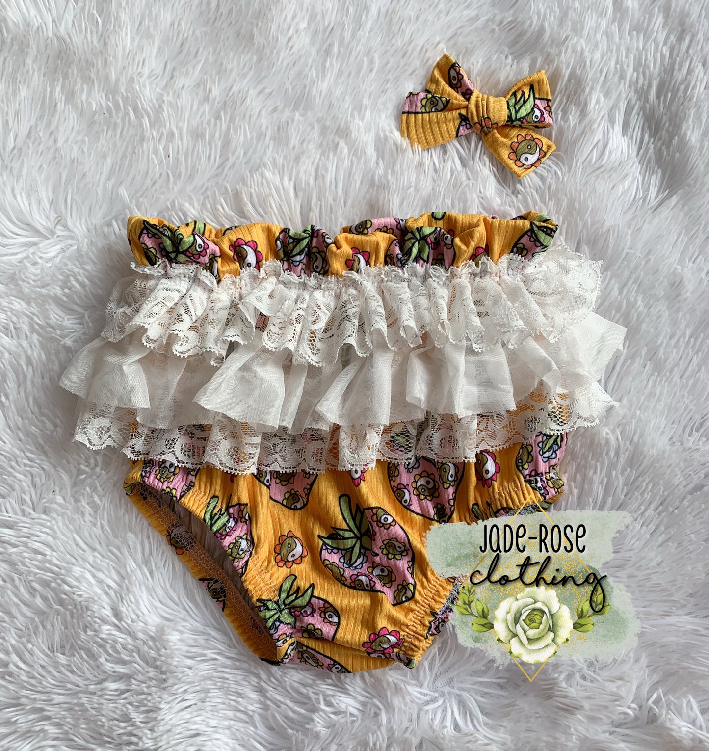 18/24M Bloomers w/ Lace & Mini Brooke Bow (nylon or clip// note at checkout)